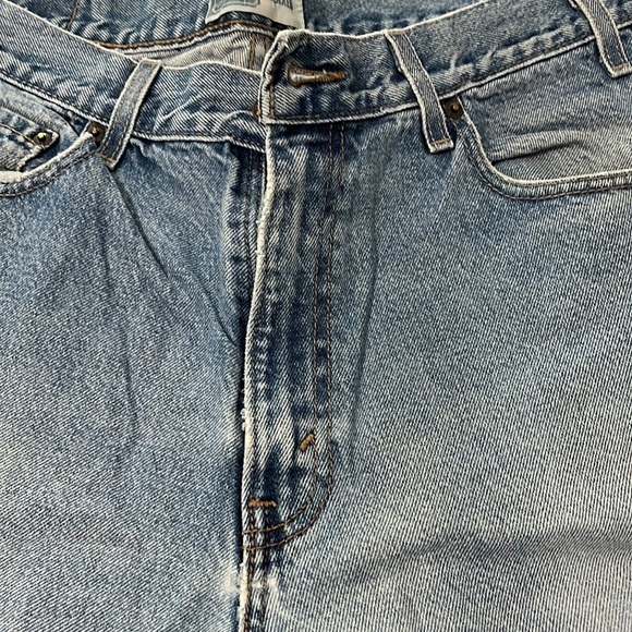 Levi relaxed signature 38x32 distressed denim jeans - Picture 6 of 12